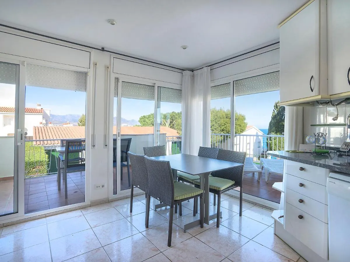 Apartment Palmiers I-11 By Interhome Llança Spagna
